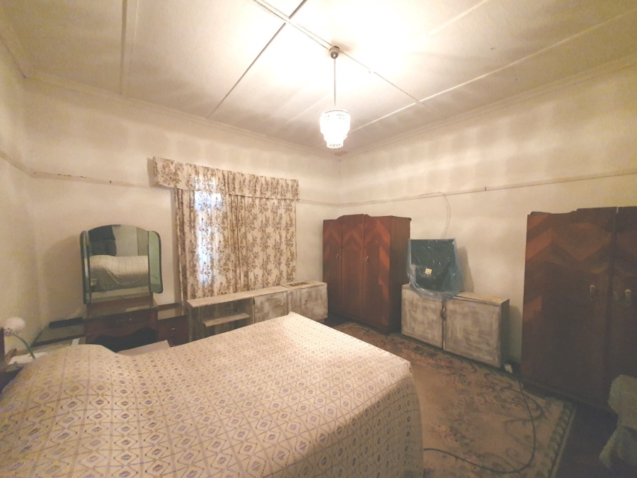 4 Bedroom Property for Sale in Loeriesfontein Northern Cape